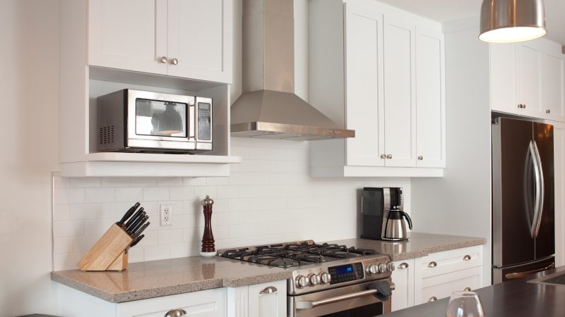 Four Things to Consider Before Buying Kitchen Cabinets