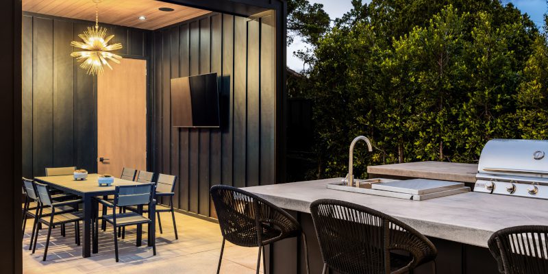 Five Benefits of Outdoor Kitchens